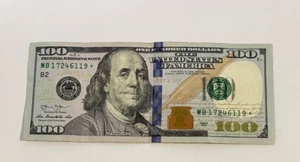 Star Note $100 Dollar Rare Bill & NOSE ERROR - CRISP, NICE CONDITION 2013 - Picture 1 of 7