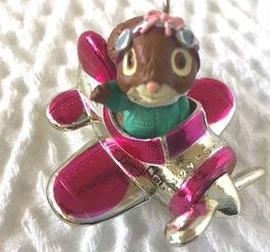 Hallmark Keepsake Ornament Daughter 1992 Bright Pink Color - Picture 1 of 7
