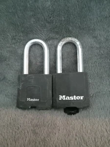 Lot Of 2 Large Heavy Duty Master Locks Keyed Alike - Picture 1 of 5