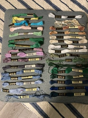 Lot Of 32 Mixed Skeins Of Embroidery Thread Floss Some Vintage DMC Lily J&P Coat - Image 1 of 4
