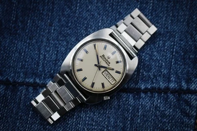 Vintage Watch Bulova Accutron Day-Date Reference 762 Caliber 2182 - Immagine 1 di 4