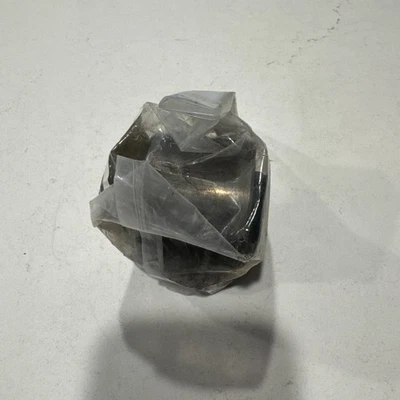 Buje brazo control trasero nuevo Mitsubishi 4113A085 Montero Sport Pajero 1996-2006 Foto 1 de 3