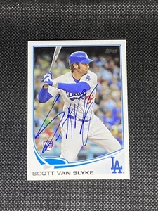 Scott Van Slyke Los Angeles Dodgers Signed Auto 2013 Topps Card #US29 ~ COA - Picture 1 of 3