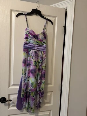 Hermoso vestido corto grande Three Pink Hearts usado en excelente estado Foto 1 de 4