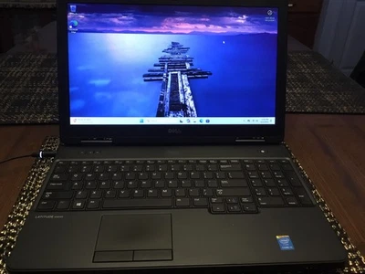 Dell Latitude E5540-i5-4310U@2.00GHz 8GB DDR3 RAM 256GB SSD W10P HD GFx Foto 1 de 4