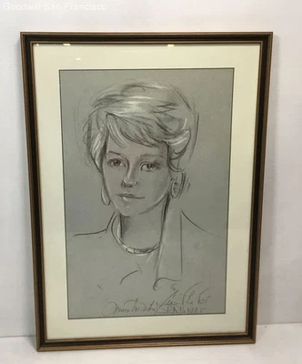 Dibujo a carbón 1985 retrato de una mujer dibujado en París firmado Foto 1 de 4