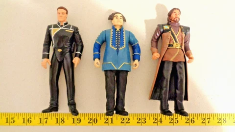Babylon 5 Lot of 3 Figures 1997 6-in Exclusive Premiere Sheridan Vir Marcus Cole Cover