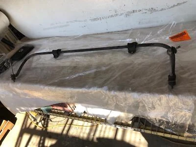 Barra estabilizadora de suspensión trasera Volvo S60 2014-2020 sedán con eslabones finales Foto 1 de 4