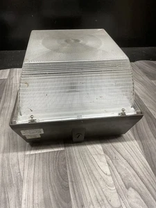 Atlas VN12-100MHQ 12" quadratische Baldachinleuchte #4001B96PR3SI - Bild 1 von 4