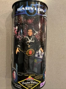 Exclusive Toy Babylon 5 Susan Ivanova Ltd Ed 9” Collector’s Series Figur - Bild 1 von 3
