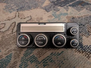 2005-2007 Nissan Pathfinder A/C Heat Temperature Climate Control H1529 OEM DG1 - Picture 1 of 4