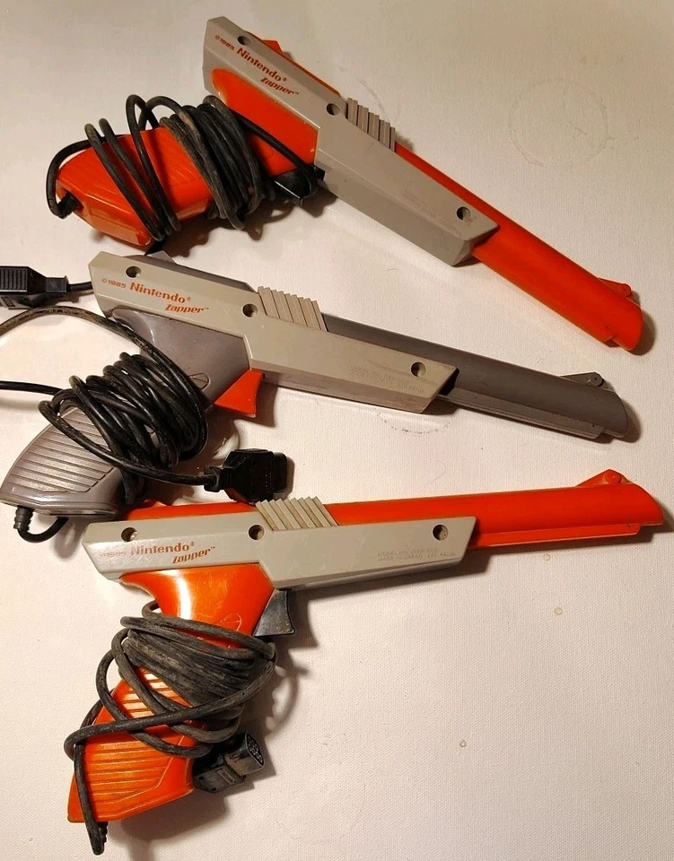 3 Vintage Original 1985 Nintendo NES Zapper Duck Hunt Gun NES-005 Orange & Gray - Image 1 of 4