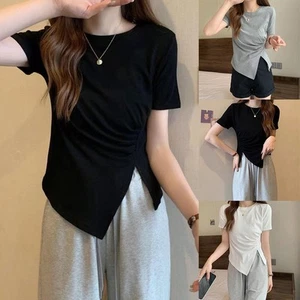 Modernes Damen T-Shirt mit Seitenschlitz und unregelmäßigem Stil für alle Gelegenheiten - Bild 1 von 13