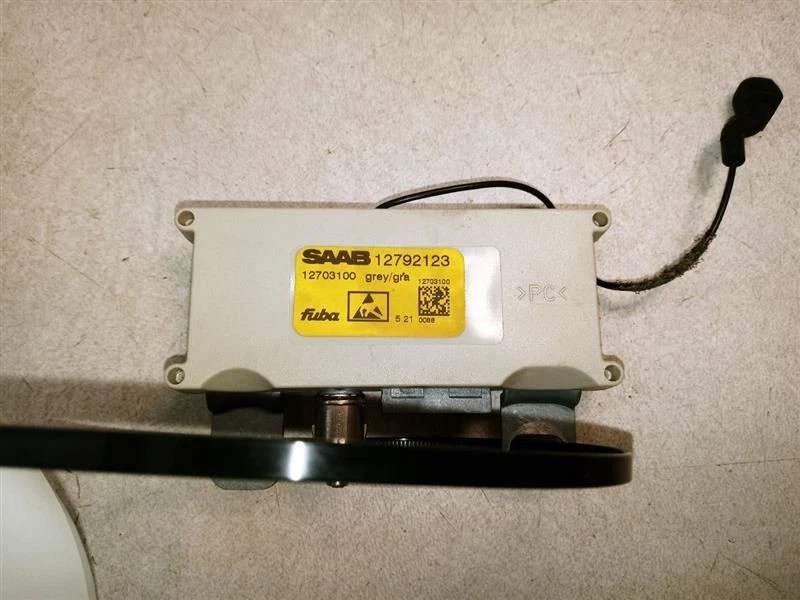 2006 SAAB 9-3 WAGON AERIAL ANTENNA AMPLIFIER ASSEMBLY OEM USED TESTED 12792123 - Image 1 of 4