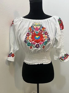Mexikanische weiße Leinenbluse mit Rüschen und Stickerei verschiedene Farben Vintage Style - Bild 1 von 6