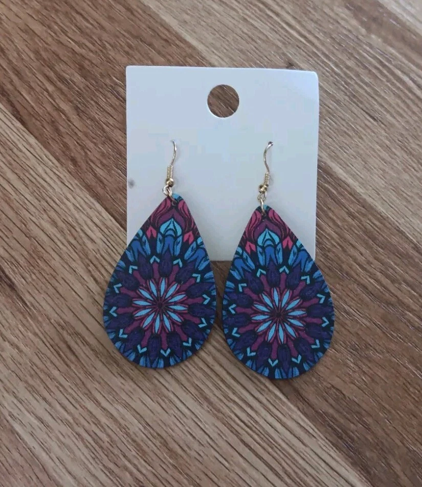 Pendientes colgantes de madera para mujer Foto 1 de 1