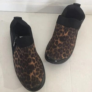Bzees Slipper seitlicher Reißverschluss bequeme Sneaker Schuhe Damen Leopard Größe 8,5 waschbar - Bild 1 von 10
