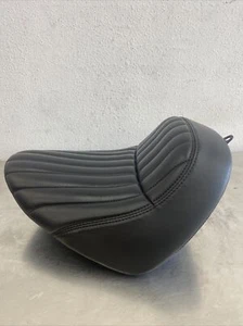 Harley Davidson FXBB Softail Street Bob Solo Seat For ‘18-later 52000264 J166 - Picture 1 of 12