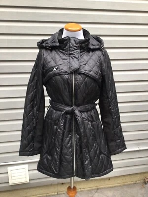 NUEVO SIN ETIQUETAS STEVE MADDEN Negro Ligero Acolchado Mixto Media Chaqueta Cinturón Con Capucha S Foto 1 de 4