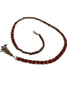 Statement-Gürtel mit goldener Kette & rotem Kunstleder  - Bild 1 von 10