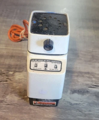 Afilador de brocas Black & Decker modelo 7980 120V amperios 2,0 RPM 3000 de colección Foto 1 de 4