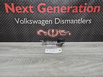 2008 - 2010 Volkswagen Golf City Rear Tailgate Trunk Hatch Handle Backing Plate — 第 1/4 张图片