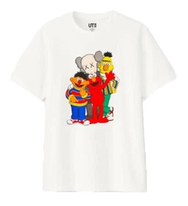 Uniqlo Men’s T-Shirt KAWS SESAME STREET GROUP TEE White S/S Crew Neck Size S NWT - Picture 1 of 9