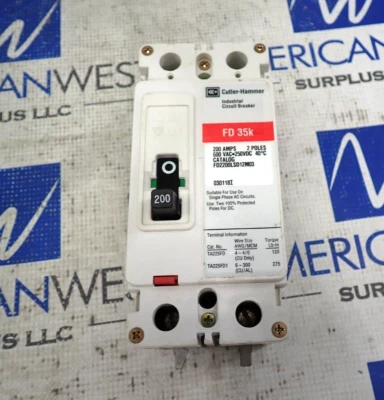 Disyuntor Cutler Hammer FD2200LSD12M03 2 polos 200 amperios 600 voltios 35 k probado Foto 1 de 4