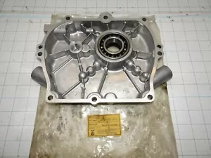 Wisconsin Robin 207-11102-11 Engine Case Crankcase Main Bearing Cover OEM NOS - Picture 1 of 3