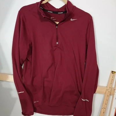 Nike Pullover para Correr Dri-FIT Element Media Cremallera Manga Larga Granate Pequeño Foto 1 de 4