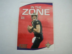 2020 PANINI SCORE DRAW BREES IN THE ZONE CARD #IZ-DB NEW ORLEANS SAINTS - Foto 1 di 2