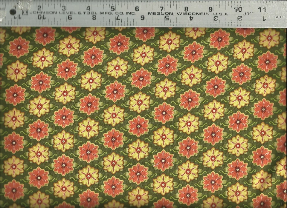 Ink & Arrow ~ Willow Floral U 挑选锈绿色面霜 100% 棉被子织物 BTY — 第 1/1 张图片