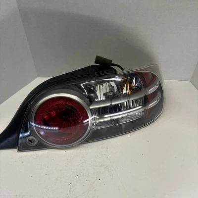 Luz trasera derecha pasajero Mazda RX8 RX-8 2004 2005 2006 2007 2008 FABRICANTE DE EQUIPOS ORIGINALES Foto 1 de 4