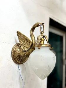 Apliques de pared de cisne de latón artesanales para escenario victoriano - Lámpara de estilo retro - Imagen 1 de 10