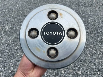 TOYOTA COROLLA TERCEL OEM WHEEL CENTER CAP MACHINED FINISH 1983-1987 716913PA - Image 1 of 3