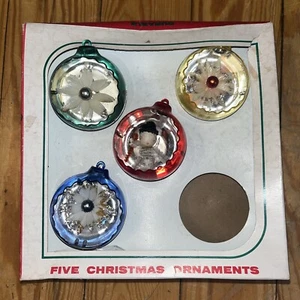 Vintage MCM Jewel Brite Plastic Round Diorama Christmas Ornaments - Picture 1 of 9
