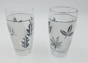 Set of 2 Vintage Libby Libbey Frosted Silver Leaf 10 oz Glasses Glassware MCM - Picture 1 of 2