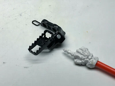 Reposapiés derecho BMW F650ST (2) 98' Foto 1 de 4