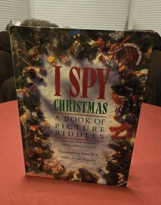 I Spy Christmas: a Book of Picture Riddles - Bild 1 von 5