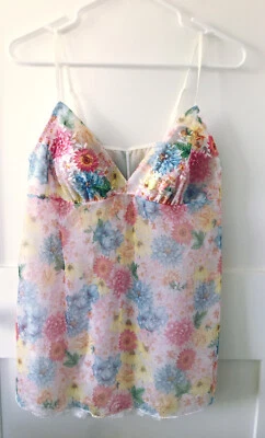 Triumph Rosa Copa Floral Gasa Chemise con Forro y Ribete de Encaje Japón L (US S/M) Foto 1 de 4