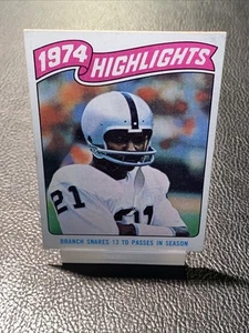 1975 Topps Football Card Cliff Branch Oakland Raiders #454 - Picture 1 of 2