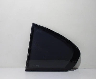 N62B36A CRISTAL PROTECTOR TRASERO IZQUIERDO / 68025 / 162706 BMW SERIE 7 E65/E66 735I Foto 1 de 4