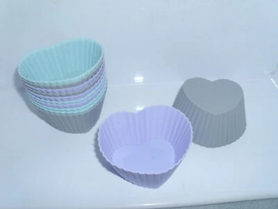 12 x  Muffin Muffinform Herz Backform Silikon Cup Cake bis 240 Grad, für 65 ml - Bild 1 von 2
