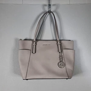 Michael Kors Jet Set Gray Tote Purse Top Zip Travel Adjustable w/ Dustbag - Picture 1 of 10