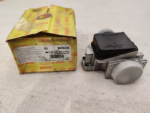 New Bosch NOS Volvo 340 360 2.0 GLT B200E Luftmengenmesser Air Flow Mass 1306964 - Picture 1 of 16