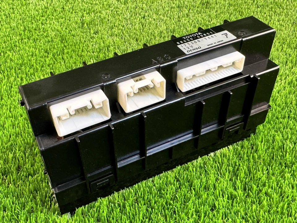 Módulo amplificador aire acondicionado Lexus LX470 2003-2004 88650-60850 OEM usado Foto 1 de 4