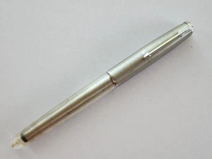 Penna stilografica vintage Parker 51 Vacumatic completa dimostratrice riproduzione ? COSÌ COM'È - Foto 1 di 11