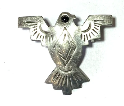 Pewter 1988 Jonette JJ Thunderbird Eagle 胸针 40 毫米 x 35 毫米 — 第 1/4 张图片