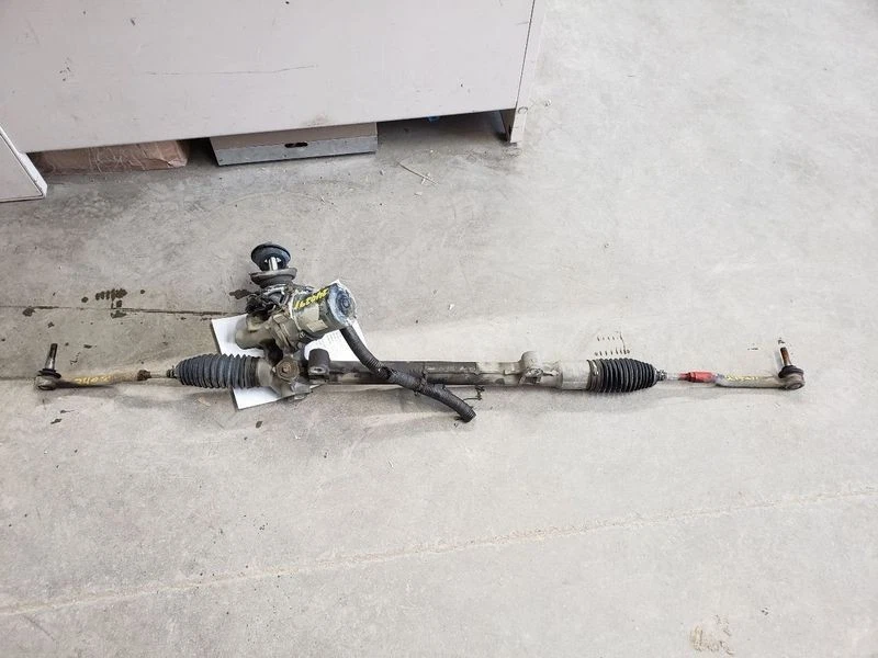 2010-2013 Suzuki Kizashi Power Steering Gear Rack And Pinion Assembly Oem - Image 1 of 1