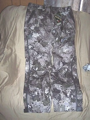 Mens Large Goretex Pants 36 Camo Pants Instinct Hunting Pants Camo Fishing Pants - Image 1 of 4
